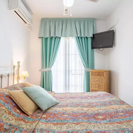 El Eden Apartment *